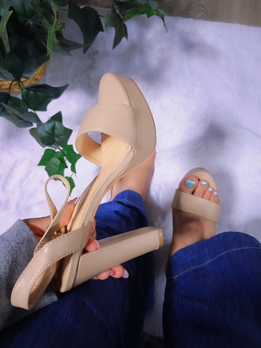 High Heeled Ankle Strap Sandals - Picture 3 of 10